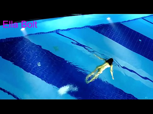 ❤️ Saya tidak bisa berhenti menonton, pirang muda tertangkap basah berenang di kolam resor ELLA BOLT ❤ Pelacur pada kami id.japangaysex.ru ️